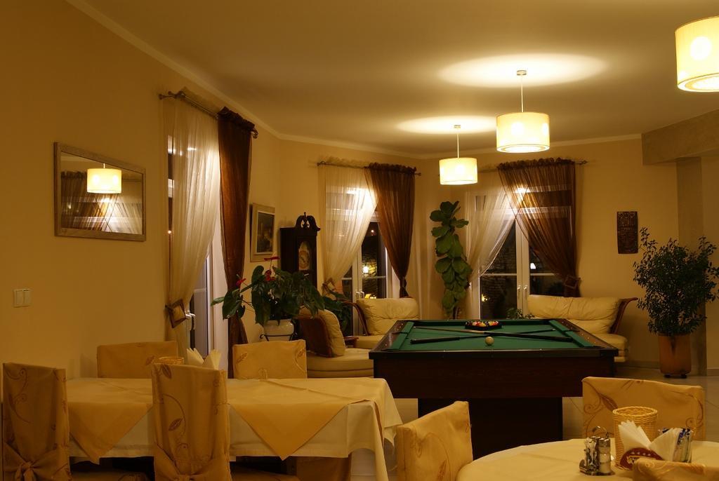 Hotel Passione Бельско-Бяла Экстерьер фото
