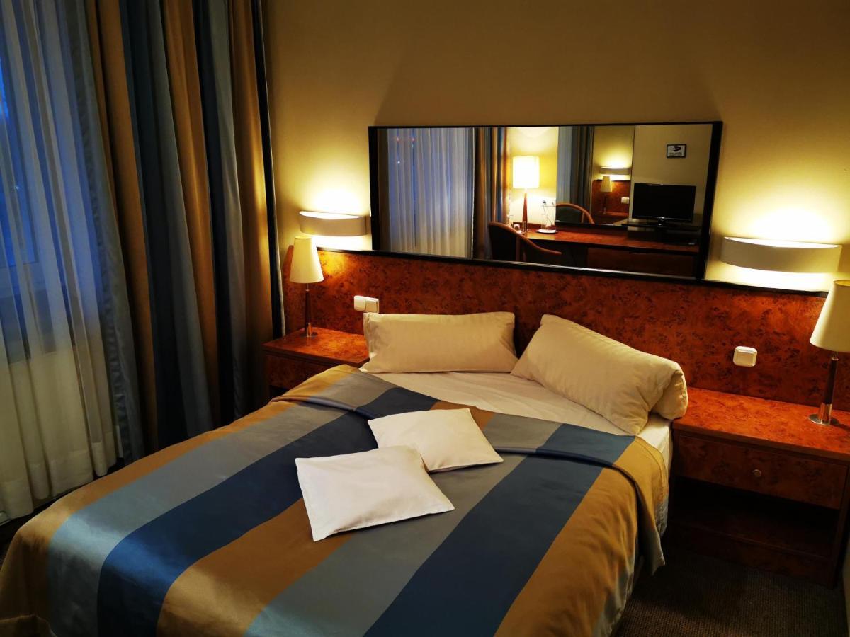 Hotel Passione Бельско-Бяла Экстерьер фото